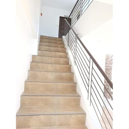 Oyo 799 Ddd Habitat Iloilo Otel Dış mekan fotoğraf